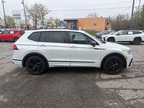 Used 2024 Volkswagen Tiguan SE R-Line image 6