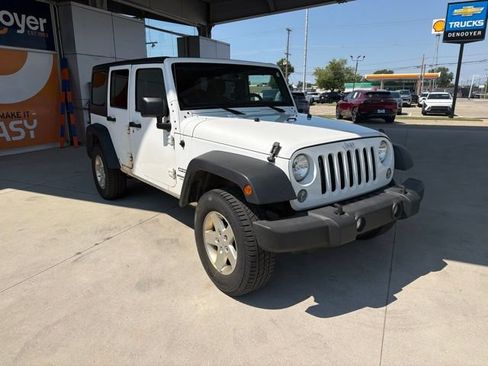 Used 2014 Jeep Wrangler Unlimited Sport w/ Quick Order Package 24S AWD/4WD image 7