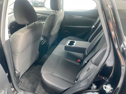 Used 2022 Nissan Rogue Sport S AWD/4WD image 25