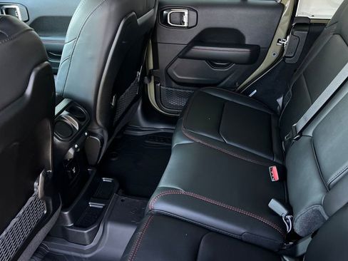 New 2026 Jeep Wrangler Unlimited Rubicon image 12