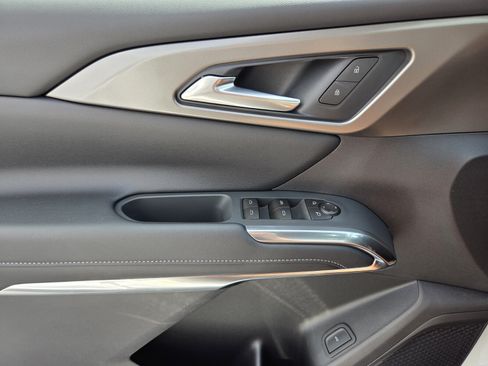 New 2026 Chevrolet Traverse LT w/ Midnight/Sport Edition FWD image 12