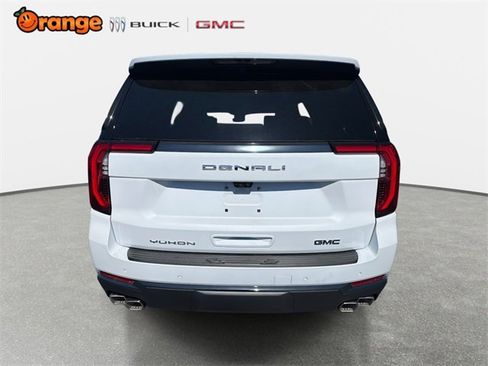 New 2026 GMC Yukon Denali Ultimate w/ LPO, Floor Liner Package image 4