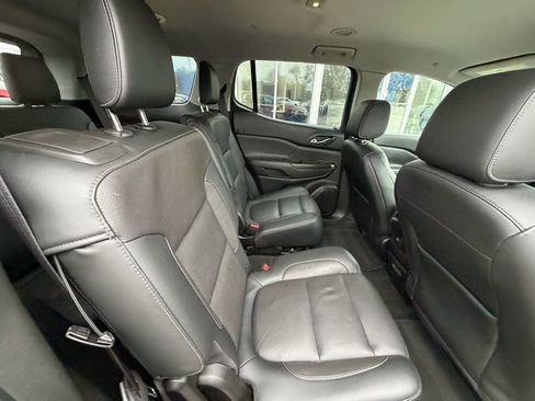 Used 2017 GMC Acadia SLT image 13