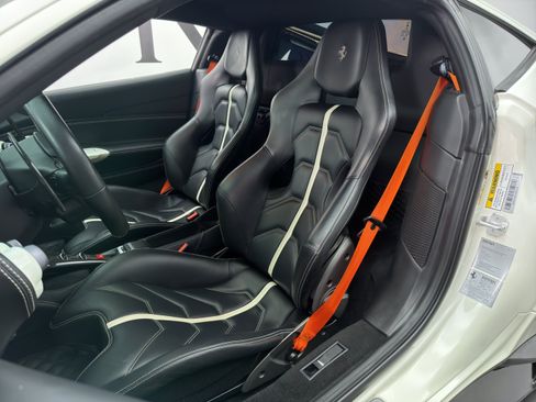 Used 2016 Ferrari 488 GTB RWD image 3