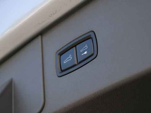 Used 2019 Porsche Cayenne image 59