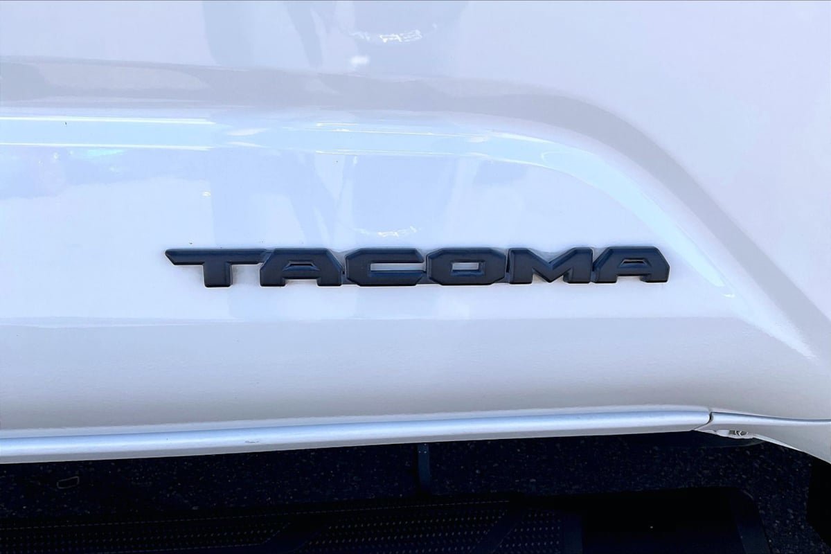 Used 2024 Toyota Tacoma SR5 RWD image 8