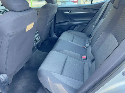 Used 2025 Toyota Camry LE image 14