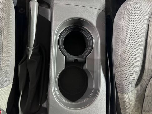 Used 2014 Nissan Frontier S RWD image 24