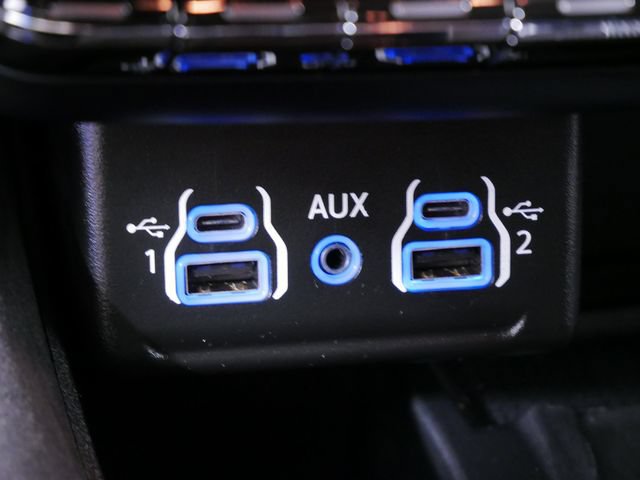 Certified 2023 Dodge Durango R/T w/ Hemi Orange Plus Package AWD/4WD image 28