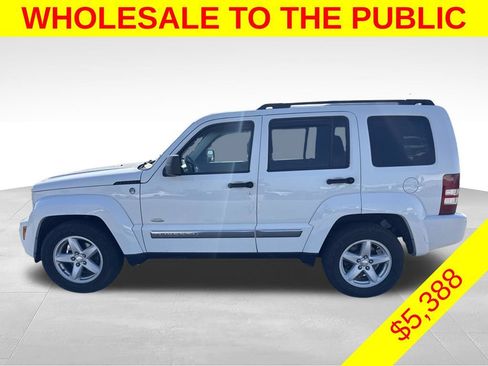 Used 2012 Jeep Liberty Sport AWD/4WD image 4