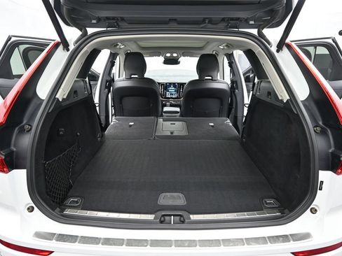 Used 2023 Volvo XC60 T8 Plus AWD/4WD image 20
