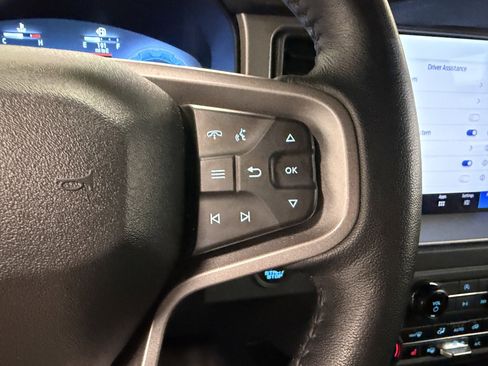 Used 2025 Ford Bronco Outer Banks AWD/4WD image 16