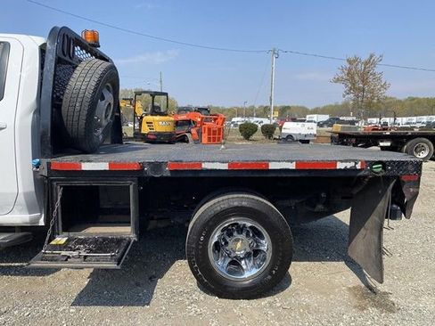 Used 2024 Chevrolet Silverado 3500 LT w/ Convenience Package image 47