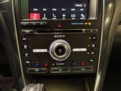 Used 2017 Ford Explorer Platinum AWD/4WD image 34