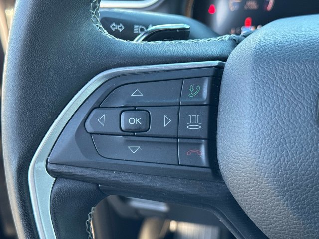 Used 2023 Jeep Grand Cherokee L Altitude AWD/4WD image 28