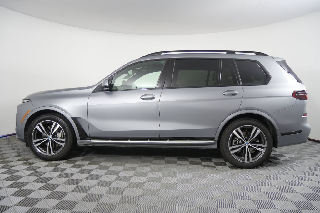 Certified 2026 BMW X7 xDrive40i AWD/4WD image 7