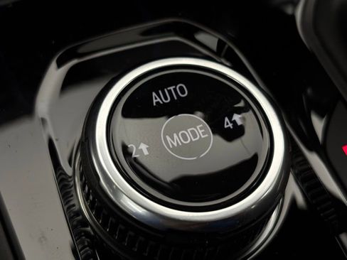 New 2026 GMC Canyon Elevation w/ Convenience Package image 27