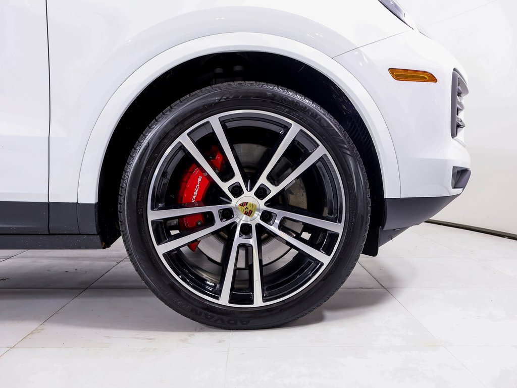 Certified 2024 Porsche Cayenne S AWD/4WD image 22