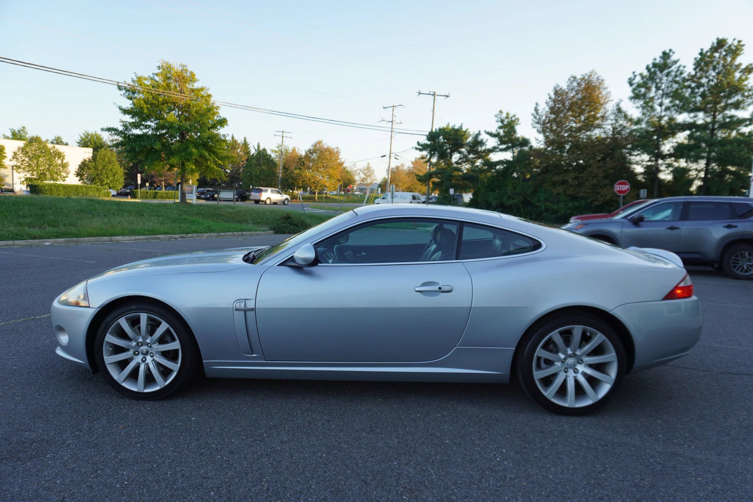 Used 2008 Jaguar XK Coupe RWD image 4