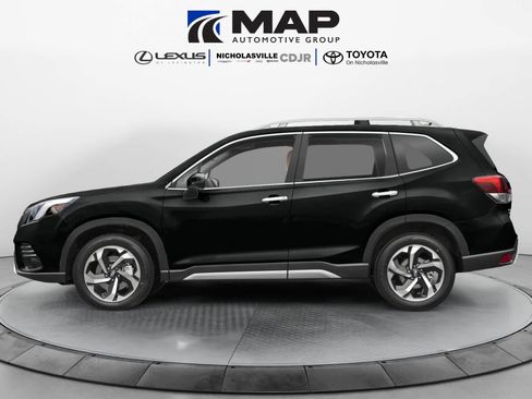Used 2023 Subaru Forester Touring AWD/4WD image 3
