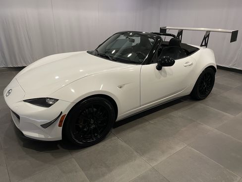 Used 2016 MAZDA MX-5 Miata Sport RWD image 26