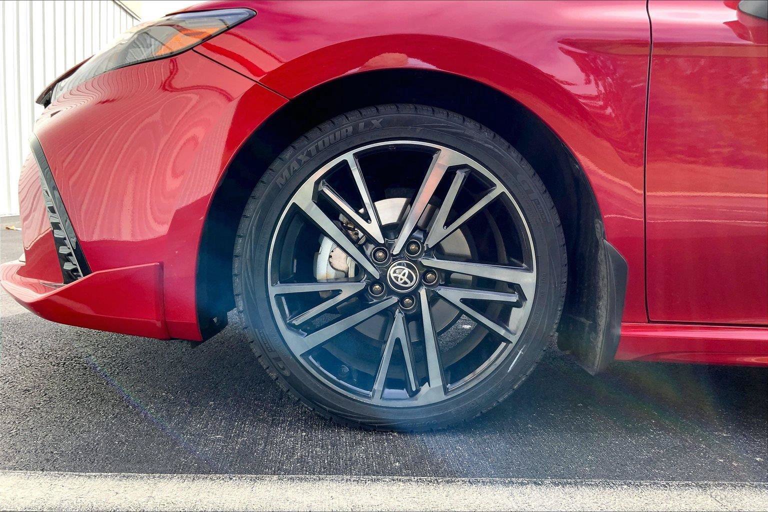 Used 2025 Toyota Camry XSE AWD/4WD image 9