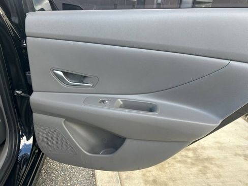 Certified 2023 Hyundai Elantra SEL image 21