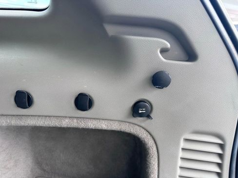 Used 2012 Jeep Grand Cherokee Laredo w/ Laredo E Group image 33