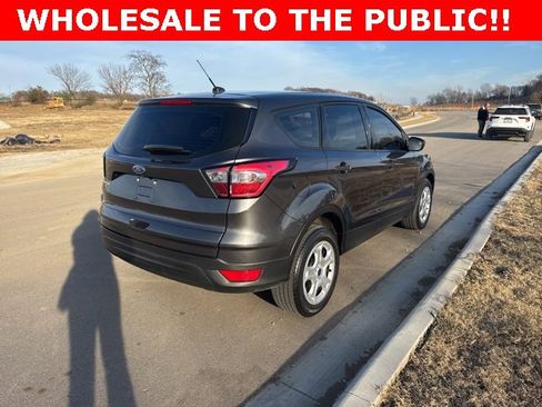 Used 2018 Ford Escape S image 3