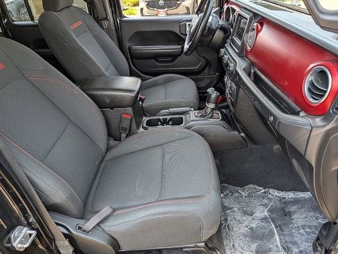 Used 2018 Jeep Wrangler Unlimited Rubicon w/ Steel Bumper Group image 19