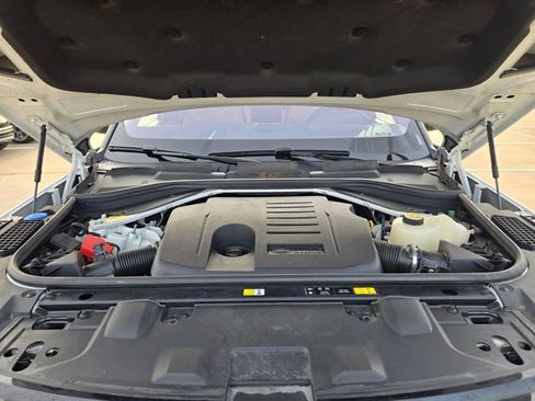 Certified 2023 Land Rover Range Rover SE image 23
