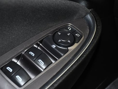 Used 2021 Chevrolet Malibu LT FWD image 33