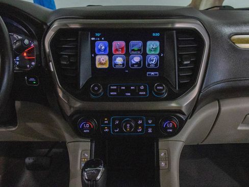 Used 2018 GMC Acadia Denali w/ LPO, Cargo Package FWD image 4