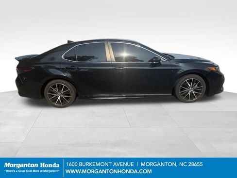 Used 2022 Toyota Camry SE w/ Convenience Package FWD image 8