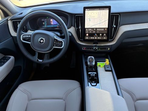 New 2026 Volvo XC60 B5 Core w/ Protection Package Premier image 12