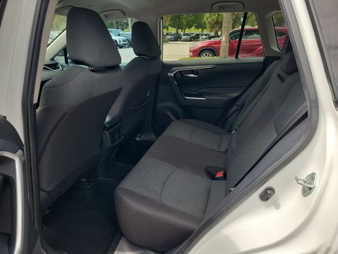 Used 2024 Toyota RAV4 XLE FWD image 10