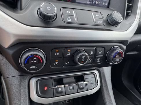 Used 2023 GMC Acadia SLE w/ Driver Convenience Package AWD/4WD image 34