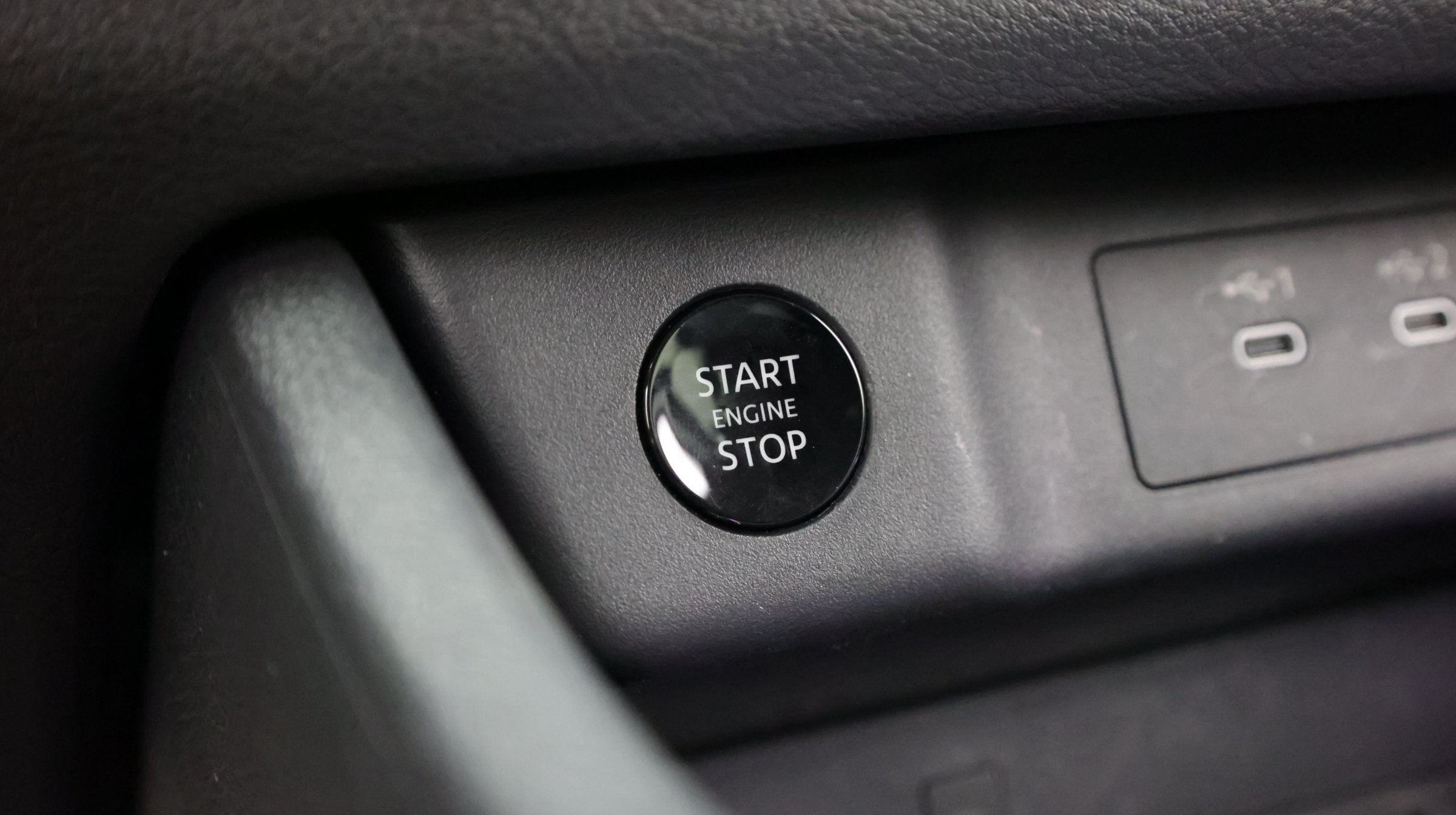 Used 2026 Nissan Rogue SL AWD/4WD image 19