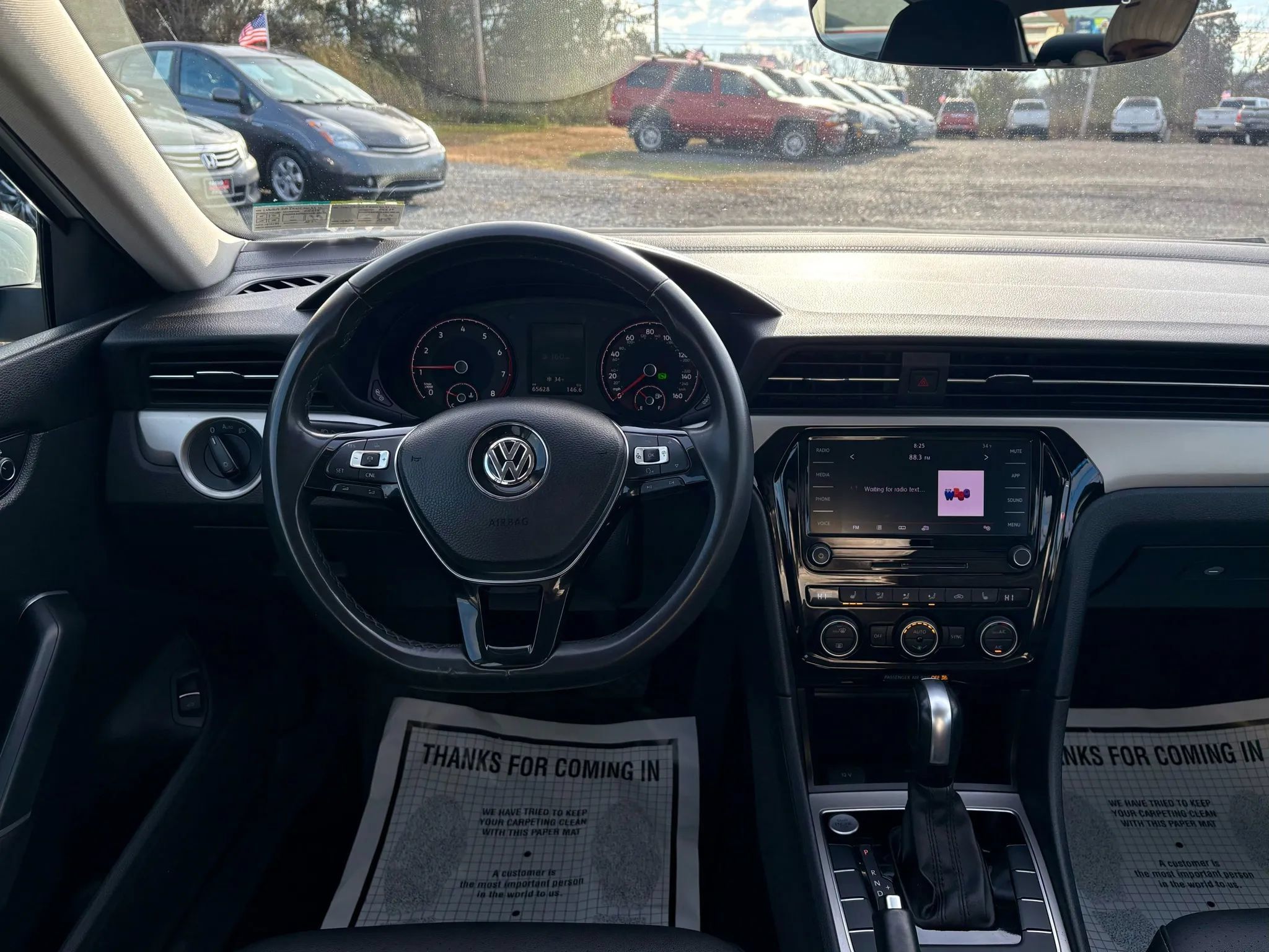 Used 2022 Volkswagen Passat 2.0T SE FWD image 29