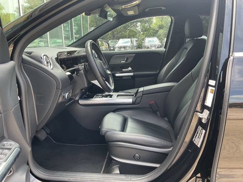 Used 2025 Mercedes-Benz GLA 250 image 9