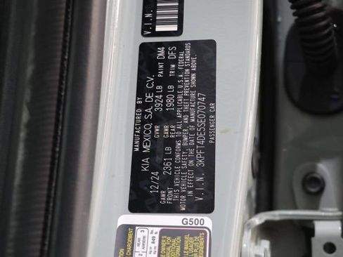 Used 2025 Kia K4 LXS image 35