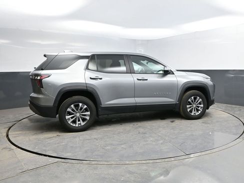 Used 2025 Chevrolet Equinox LT image 10