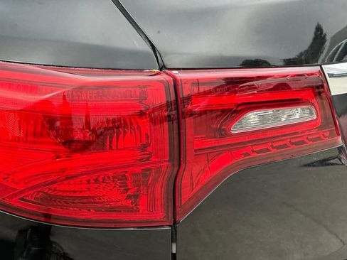 Used 2018 Acura MDX FWD image 29