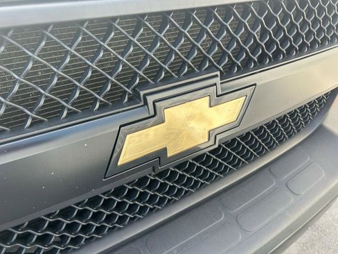 Used 2022 Chevrolet Express 2500 w/ Driver Convenience Package image 34