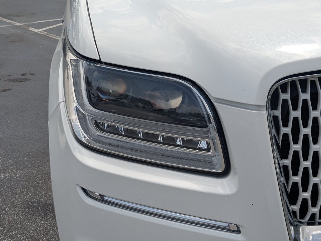 Used 2020 Lincoln Navigator Reserve w/ Equipment Group 208A Reserve AWD/4WD image 27