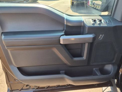 Used 2019 Ford F150 XLT w/ Equipment Group 302A Luxury AWD/4WD image 13