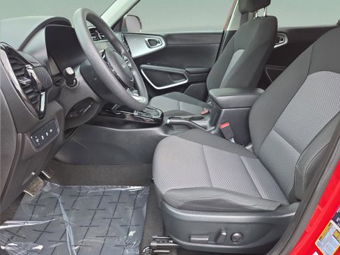 Used 2023 Kia Soul S image 26
