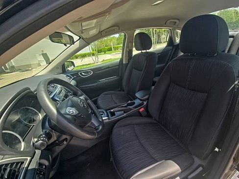 Used 2018 Nissan Sentra SV FWD image 17