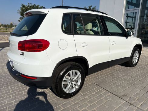 Used 2017 Volkswagen Tiguan S AWD/4WD image 5