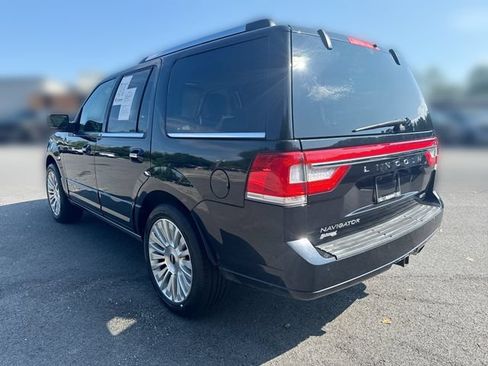 Used 2015 Lincoln Navigator 4WD w/ Equipment Group 101A Reserve image 6